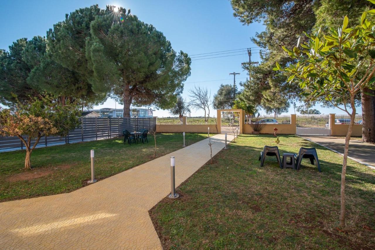 Pine trees apartment Preveza Buitenkant foto